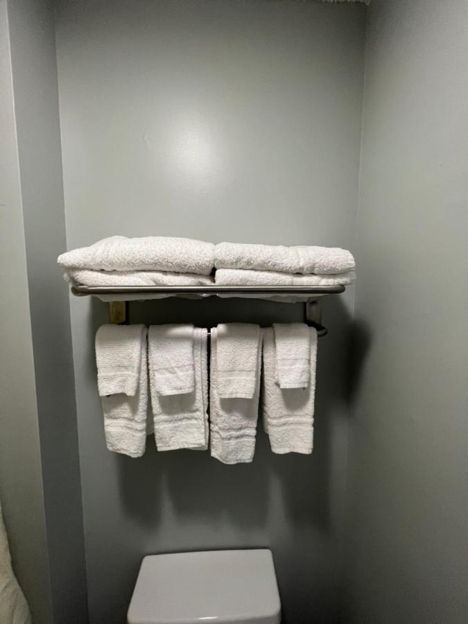 Executive Inn Pelham Zewnętrze zdjęcie